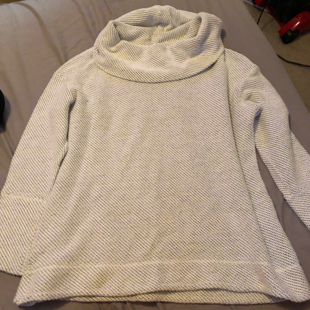 Knit sweater